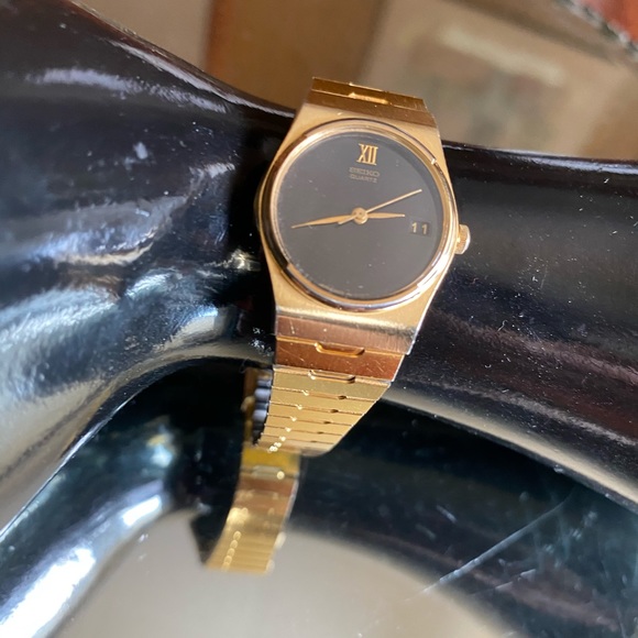 Women’s Vintage Seiko Watch - Picture 1 of 4